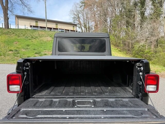 2021 Jeep JT Gladiator - Image 9 of 29