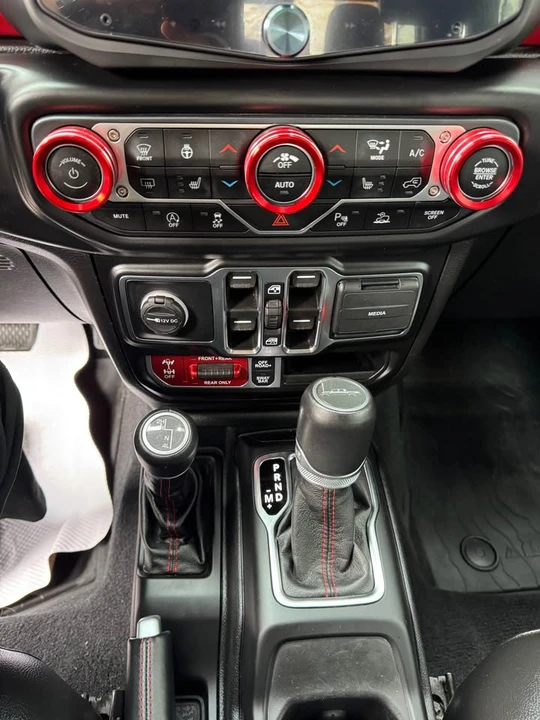 2021 Jeep JT Gladiator - Image 12 of 15