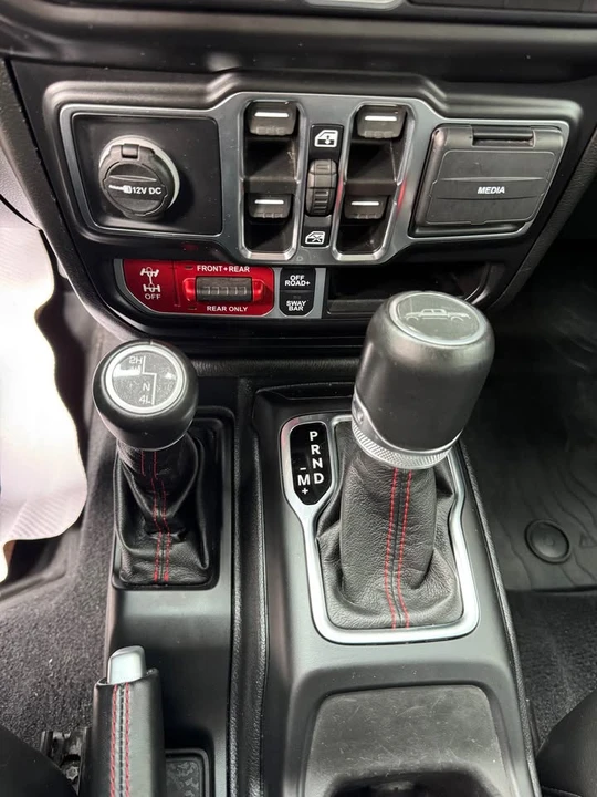 2021 Jeep JT Gladiator - Image 13 of 15