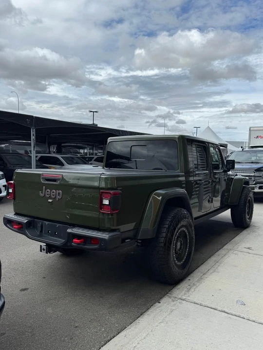 2021 Jeep JT Gladiator - Image 5 of 15