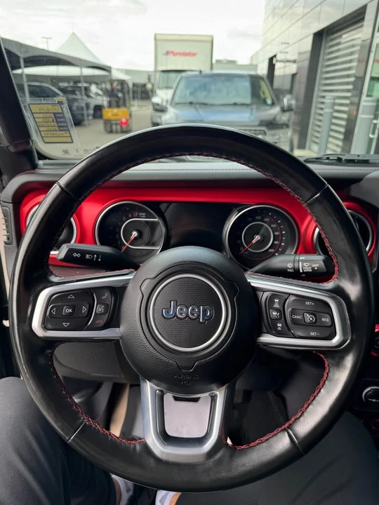 2021 Jeep JT Gladiator - Image 14 of 15