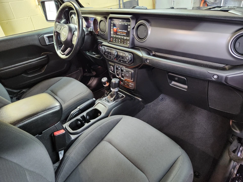 2021 Jeep JT Gladiator - Image 21 of 23