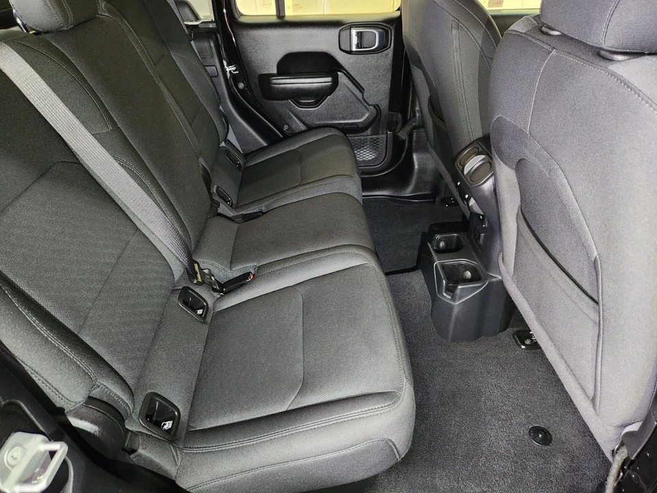 2021 Jeep JT Gladiator - Image 20 of 23
