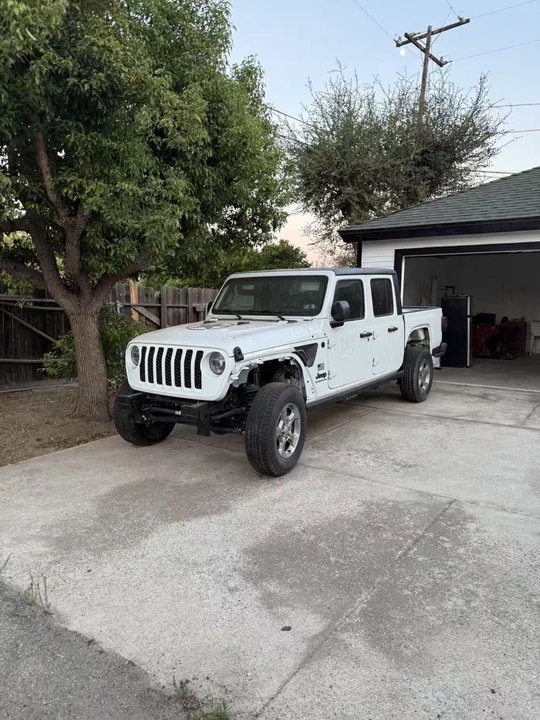 2021 Jeep JT Gladiator - Image 6 of 10
