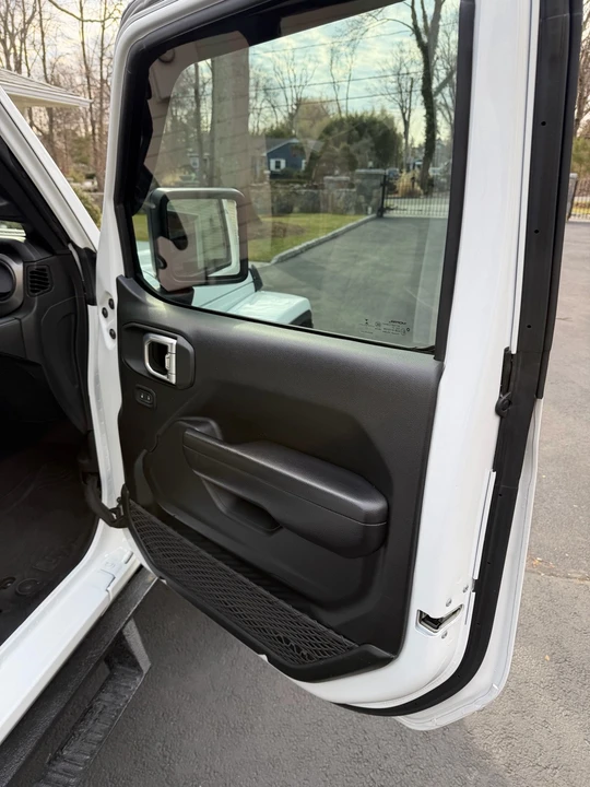 2021 Jeep JT Gladiator - Image 11 of 15