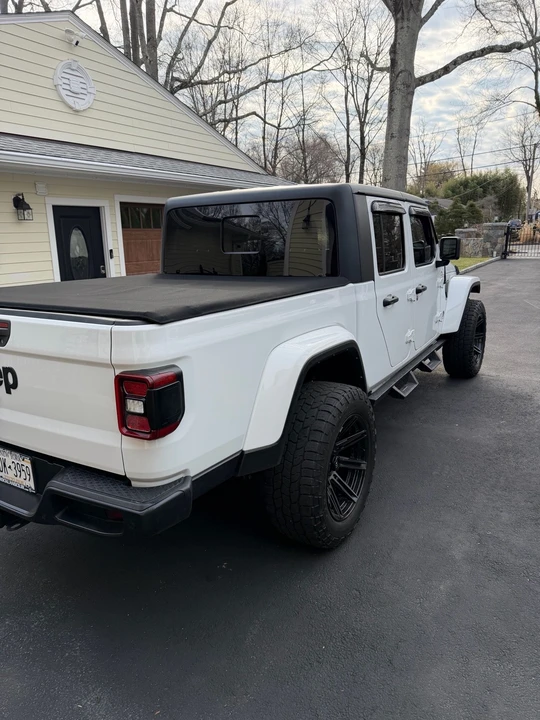 2021 Jeep JT Gladiator - Image 3 of 15