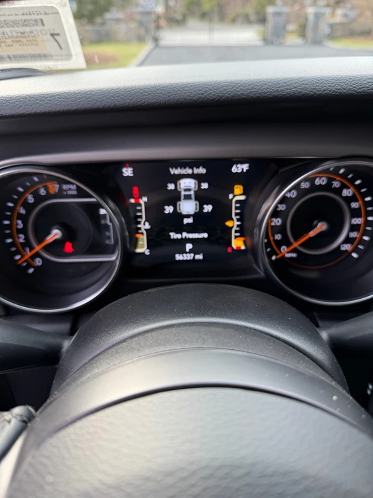 2021 Jeep JT Gladiator - Image 14 of 15