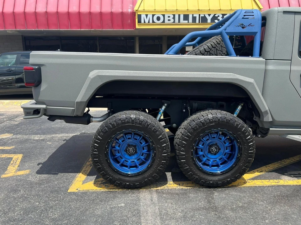 2021 Jeep JT Gladiator - Image 17 of 20