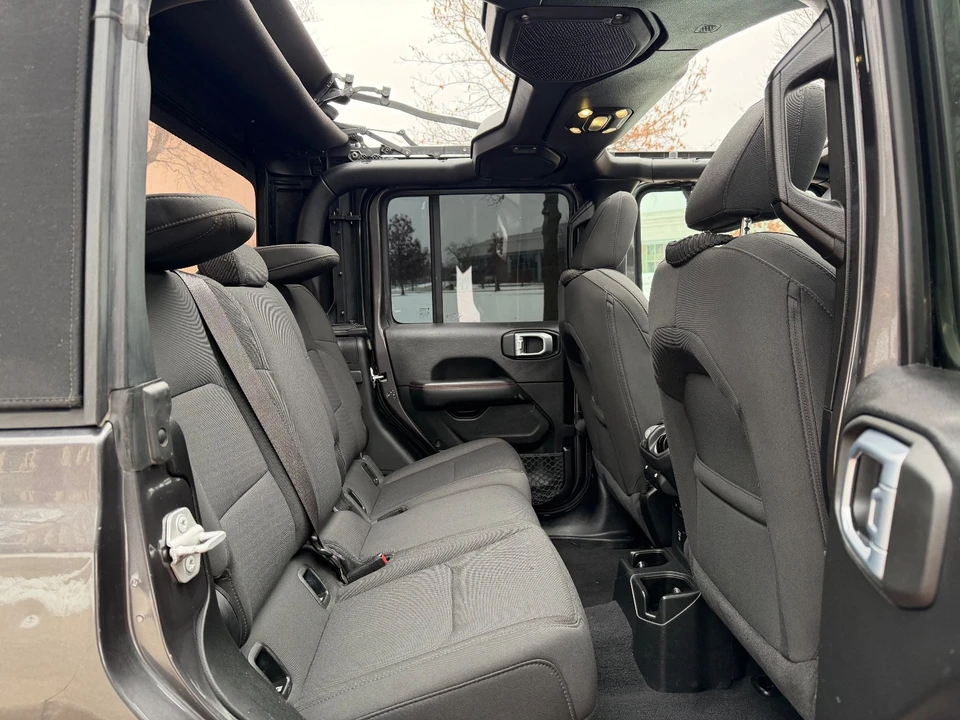 2021 Jeep JT Gladiator - Image 14 of 20