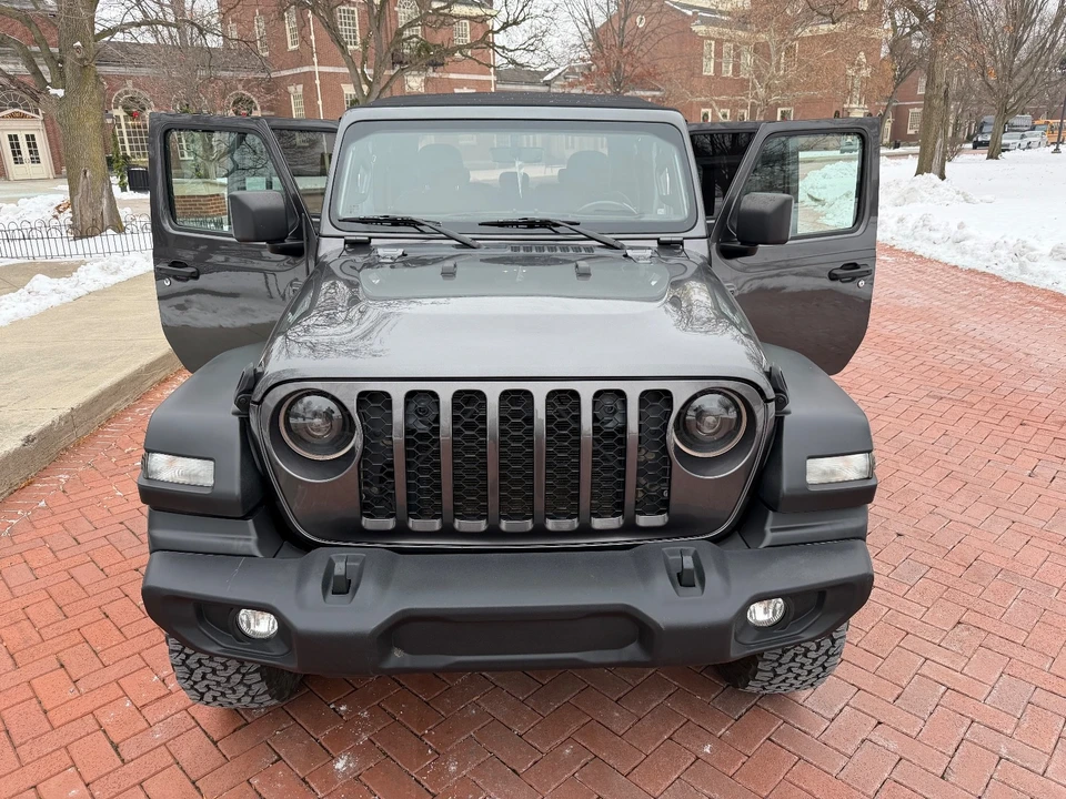 2021 Jeep JT Gladiator - Image 2 of 20