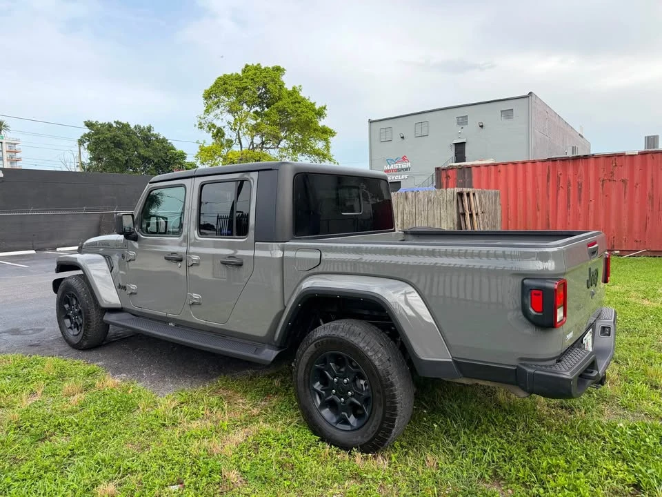 2021 Jeep JT Gladiator - Image 5 of 10