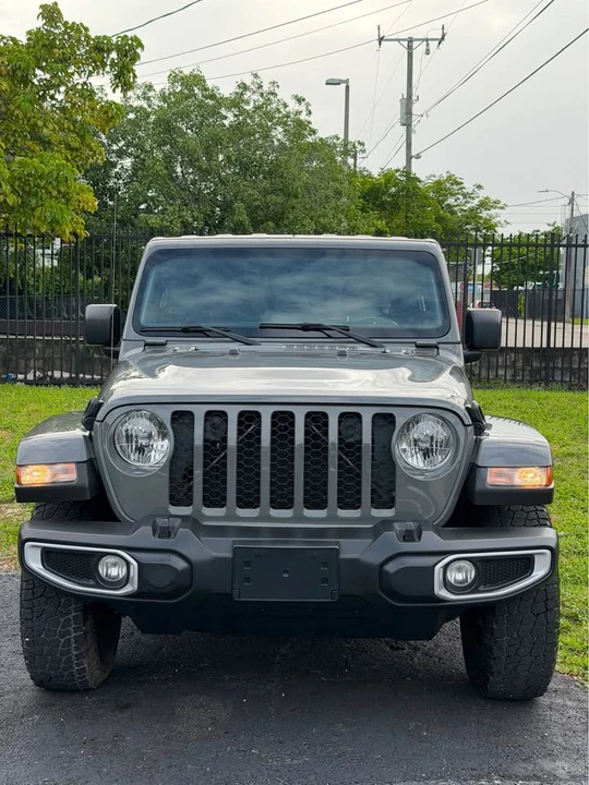 2021 Jeep JT Gladiator - Image 2 of 10