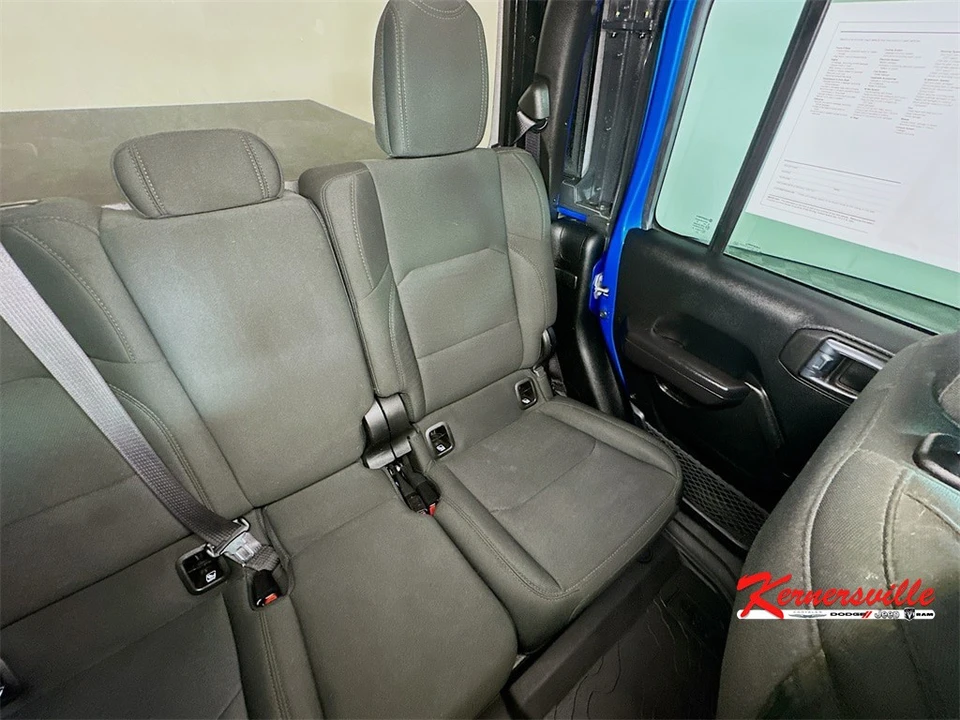 2021 Jeep JT Gladiator - Image 14 of 21