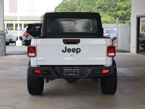 2021 Jeep JT Gladiator - Image 2 of 9
