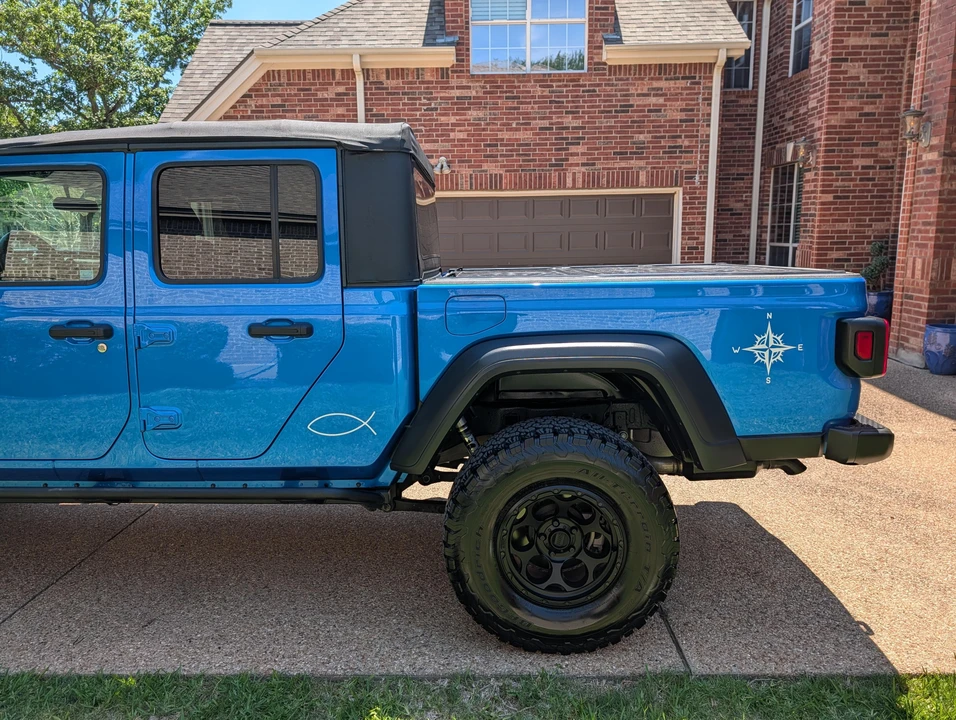 2021 Jeep JT Gladiator - Image 18 of 31