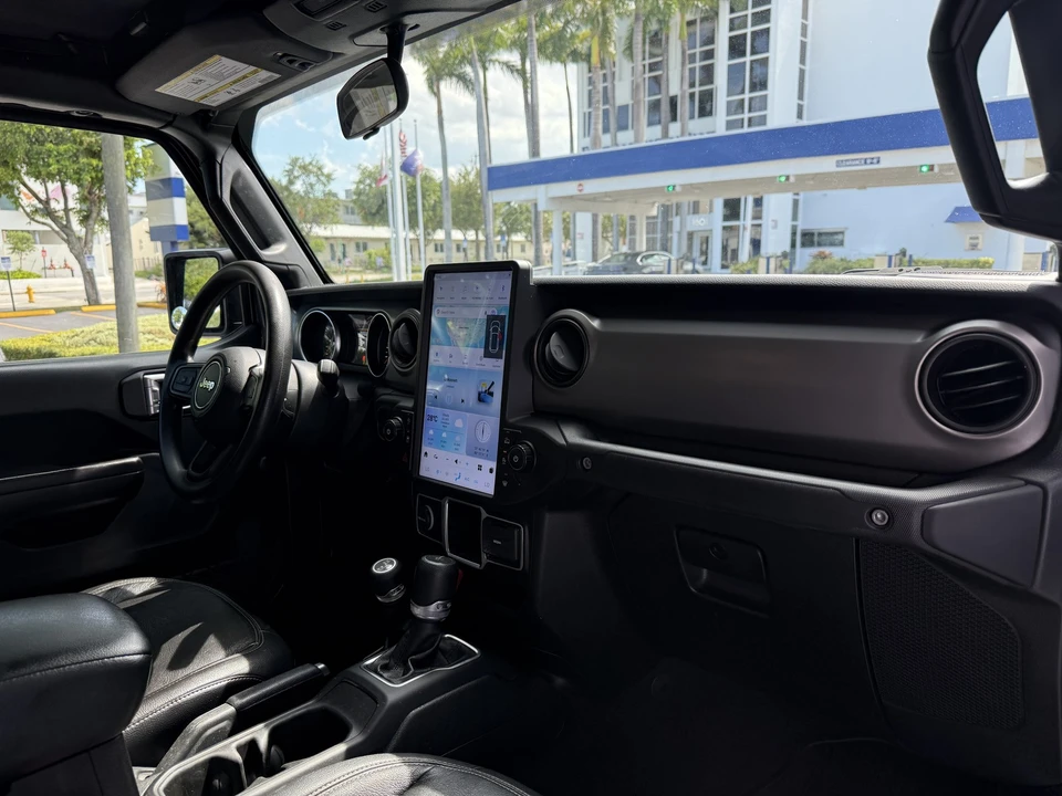2021 Jeep JT Gladiator - Image 13 of 22