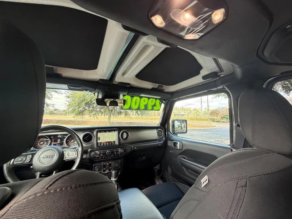 2021 Jeep - Image 27 of 31