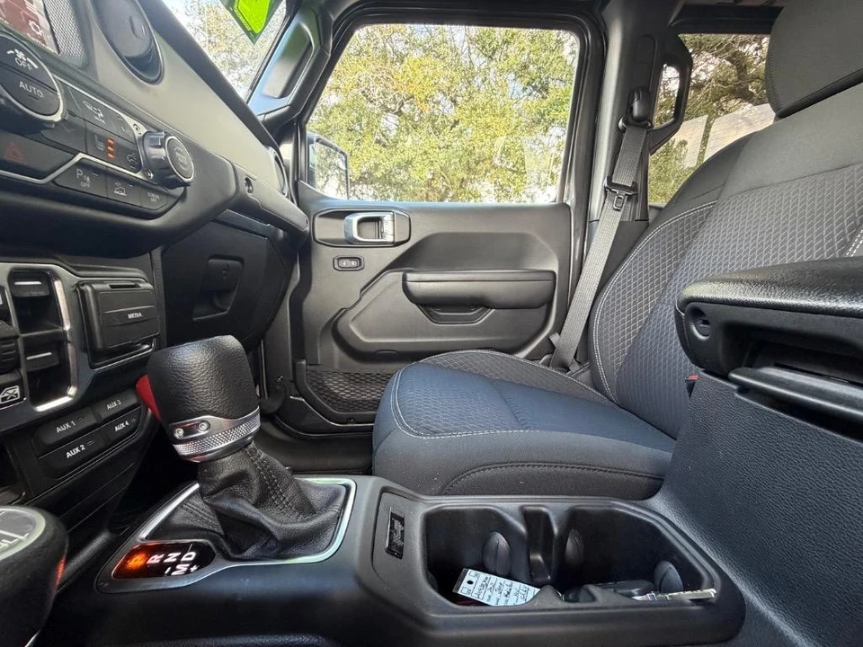 2021 Jeep JT Gladiator - Image 19 of 21