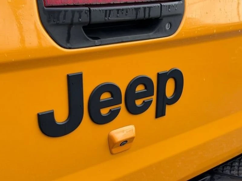 2021 Jeep JT Gladiator - Image 2 of 12