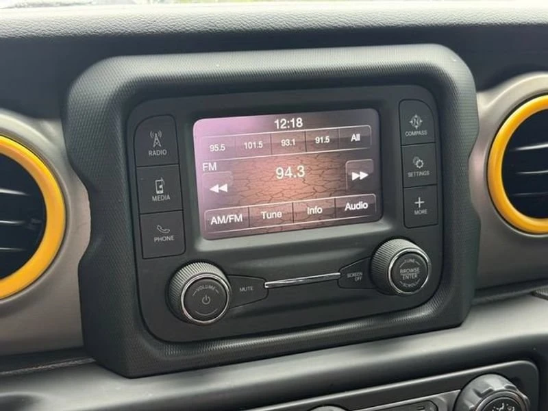 2021 Jeep JT Gladiator - Image 9 of 12