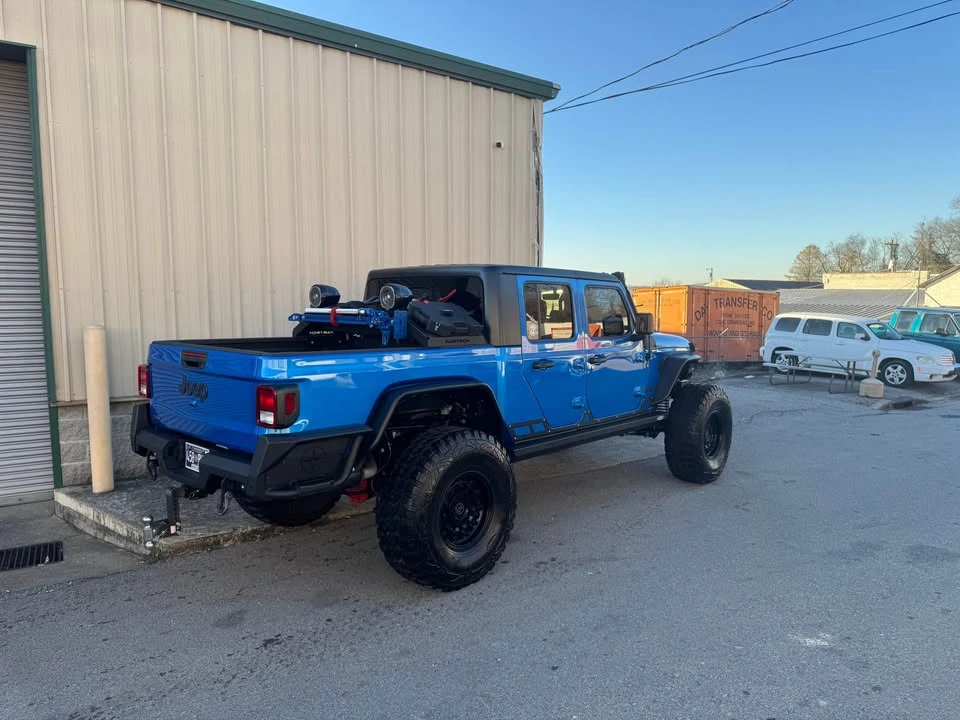 2021 Jeep JT Gladiator - Image 2 of 4