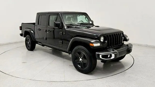 2021 Jeep Gladiator Sport Crew Cab 4WD
