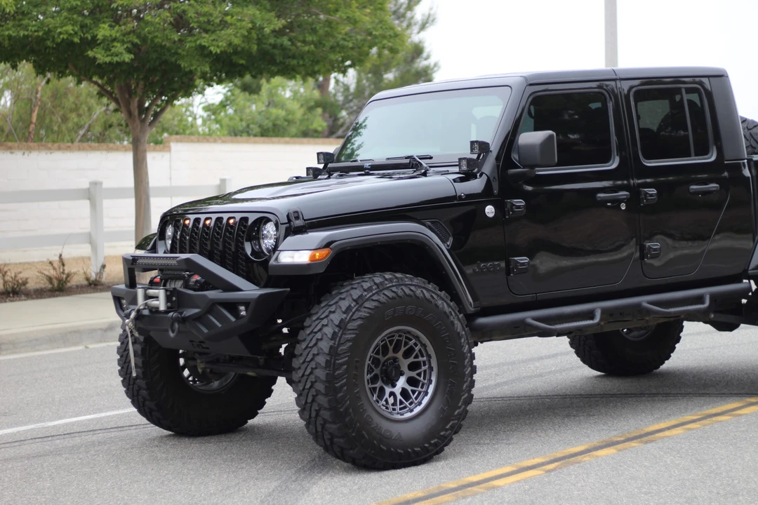 2021 Jeep JT Gladiator - Image 17 of 31