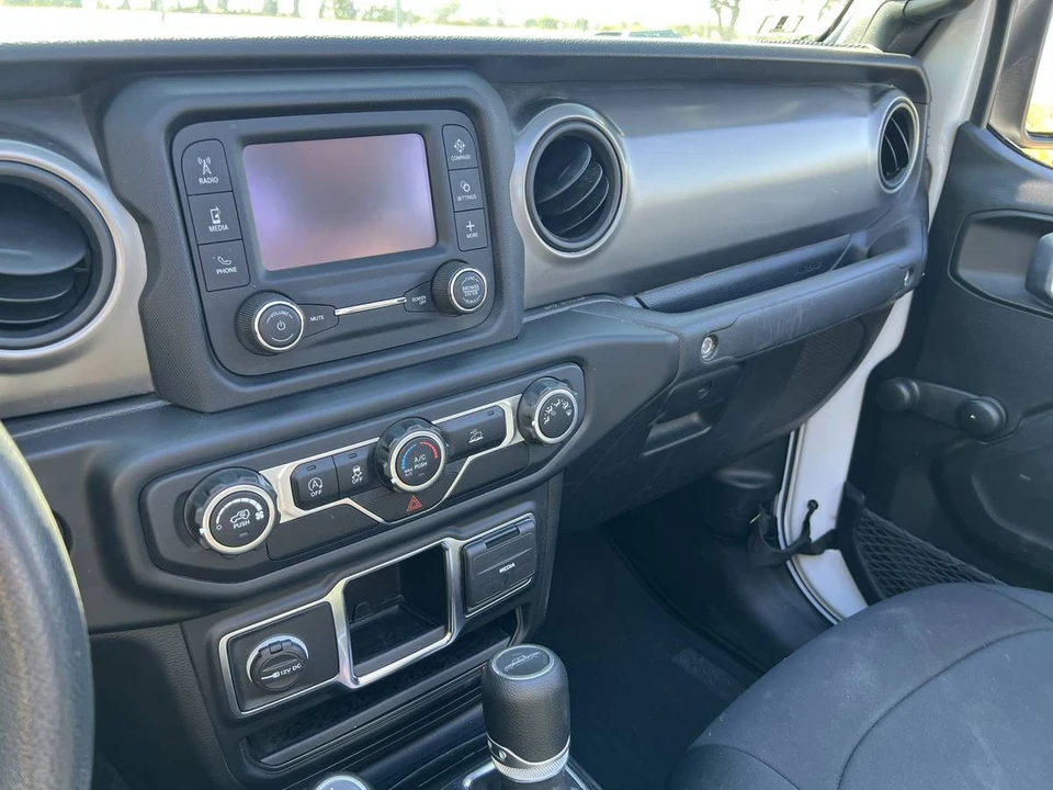 2021 Jeep JT Gladiator - Image 11 of 19