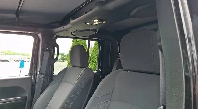 2021 Jeep JT Gladiator - Image 8 of 9