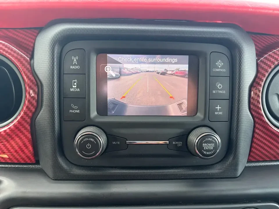 2021 Jeep JT Gladiator - Image 15 of 20