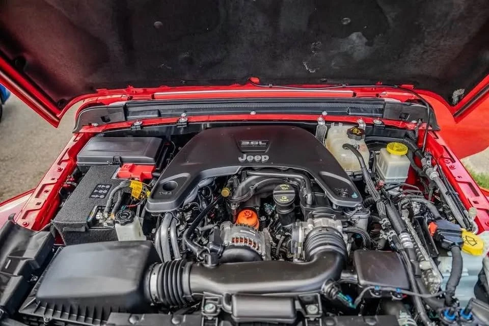 2021 Jeep JT Gladiator - Image 18 of 18