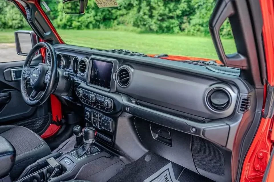 2021 Jeep JT Gladiator - Image 13 of 18