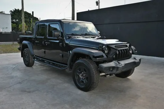 2021 Jeep Gladiator Sport