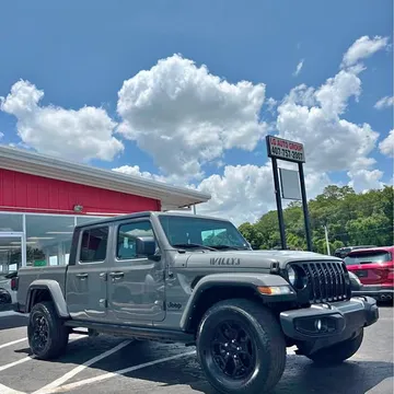 2021 Jeep Gladiator Sport Pickup 4D 5 ft