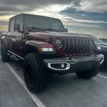 2021 Jeep Gladiator Sport Pickup 4D 5 ft