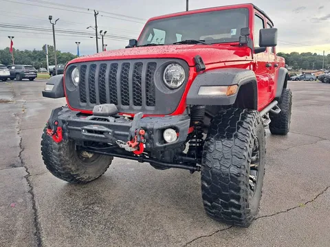 2021 Jeep Gladiator Sport Pickup 4D 5 ft