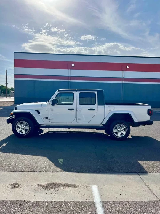 2021 Jeep JT Gladiator - Image 9 of 19