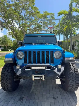 2021 Jeep Gladiator Sport Pickup 4D 5 ft