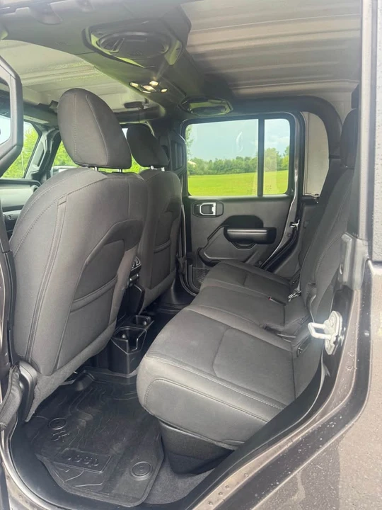 2021 Jeep JT Gladiator - Image 9 of 13