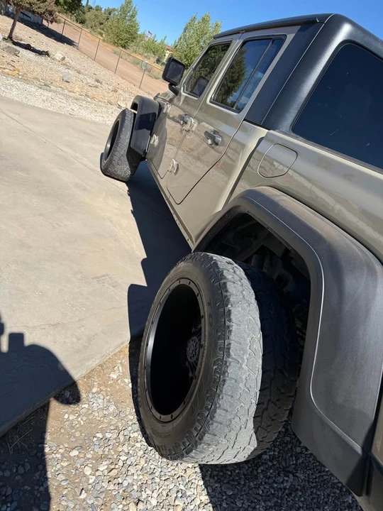 2021 Jeep JT Gladiator - Image 7 of 10
