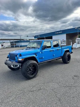 2021 Jeep Gladiator Sport Pickup 4D 5 ft