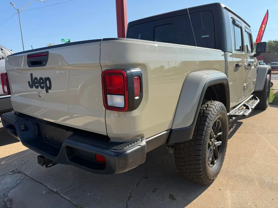 2021 Jeep JT Gladiator - Image 4 of 10