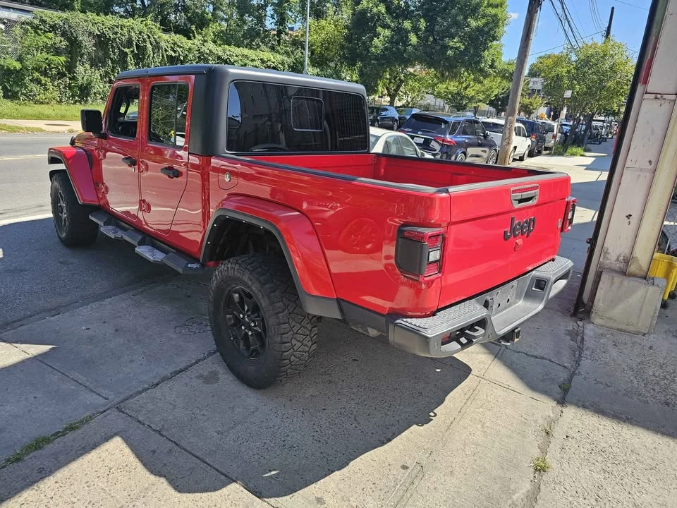 2021 Jeep JT Gladiator - Image 10 of 20