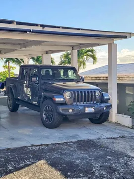 2021 Jeep Gladiator Sport Pickup 4D 5 ft
