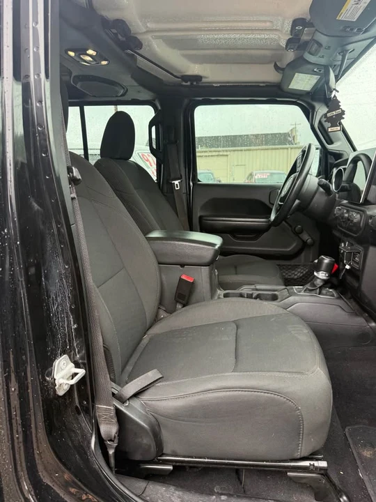 2021 Jeep JT Gladiator - Image 13 of 17