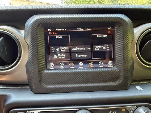2021 Jeep JT Gladiator - Image 21 of 28