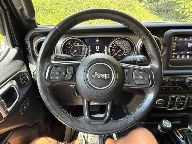 2021 Jeep JT Gladiator - Image 18 of 28