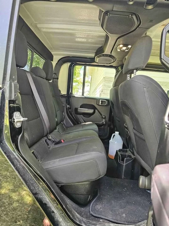 2021 Jeep JT Gladiator - Image 10 of 11