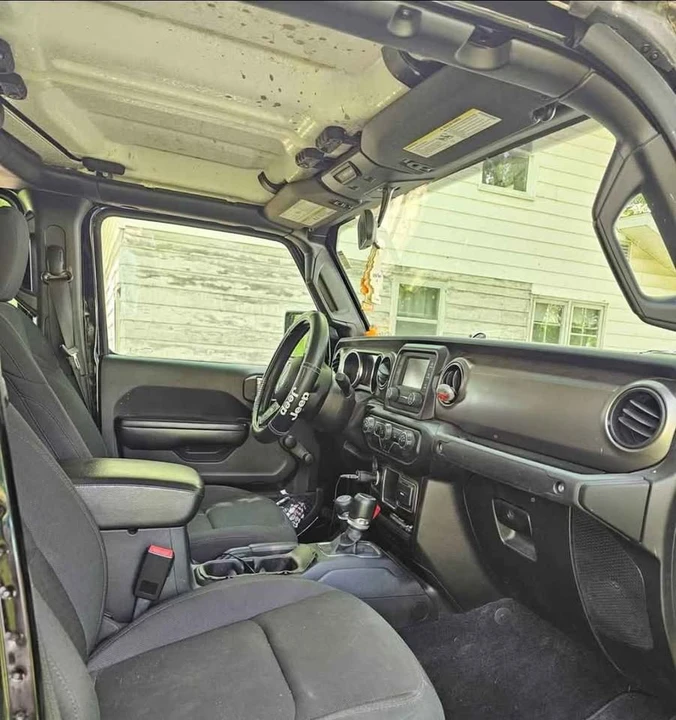 2021 Jeep JT Gladiator - Image 9 of 11