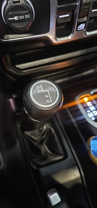 2021 Jeep JT Gladiator - Image 12 of 19